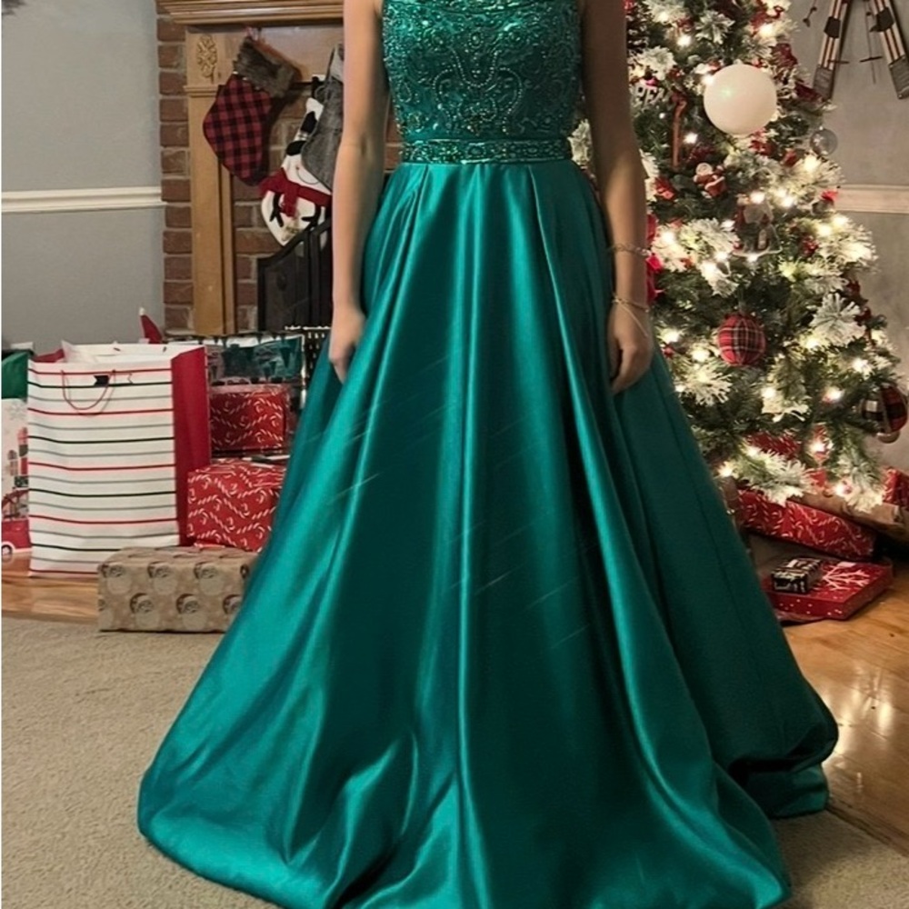 Sherri Hill Emerald Prom Dress
